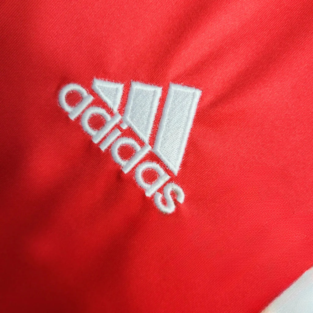 Benfica Principal 04/05